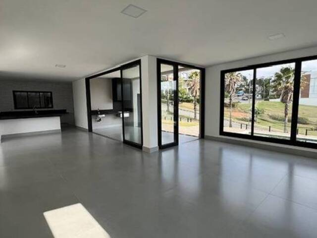 Venda em Colinas da Anhangüera - Santana de Parnaíba