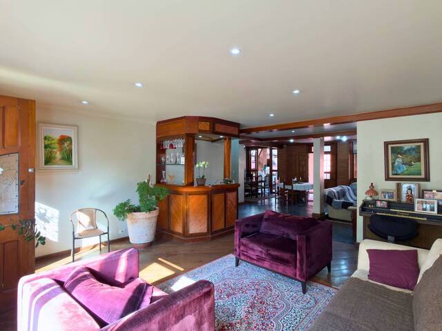 #578 - Casa para Venda em Santana de Parnaíba - SP