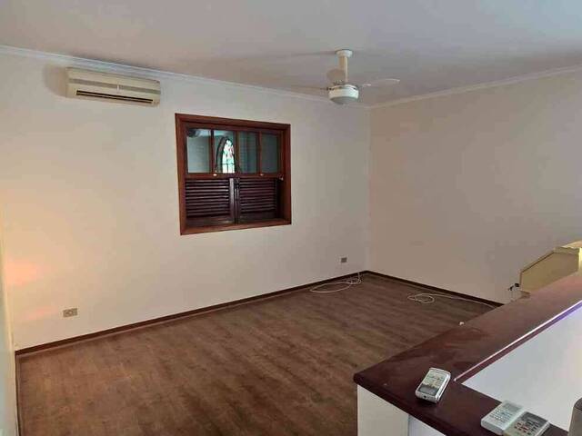 Casa para Venda em Santana de Parnaíba - 4