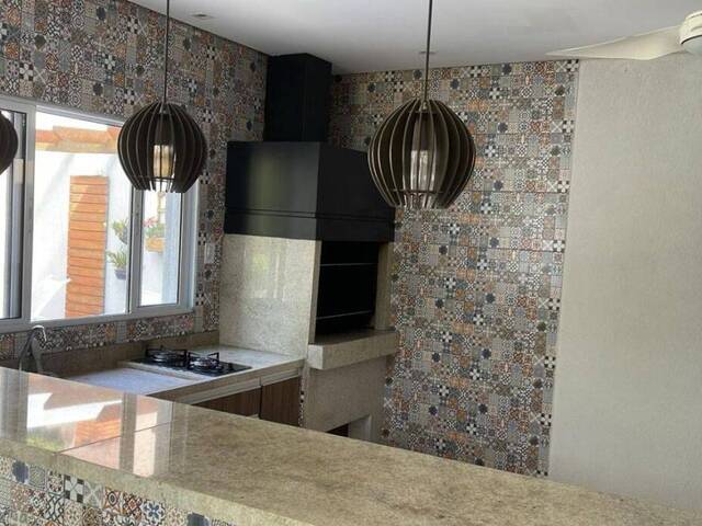 Casa para Venda em Santana de Parnaíba - 5