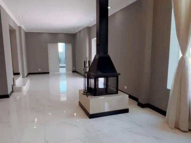 #353 - Casa para Locação em Santana de Parnaíba - SP - 1