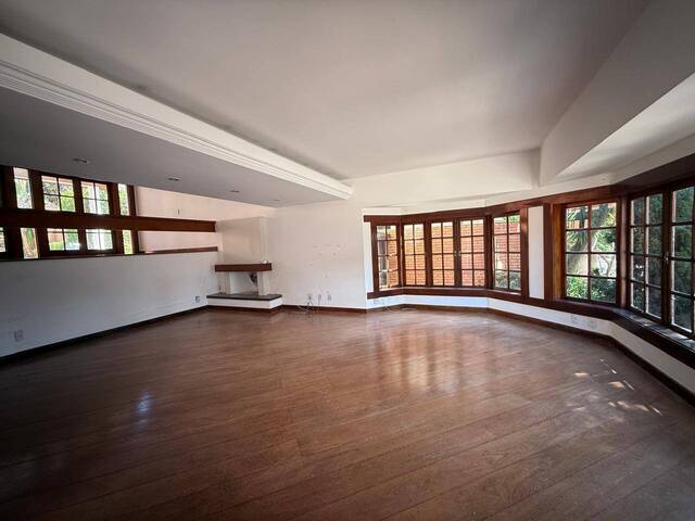 #605 - Casa para Venda em Santana de Parnaíba - SP - 1