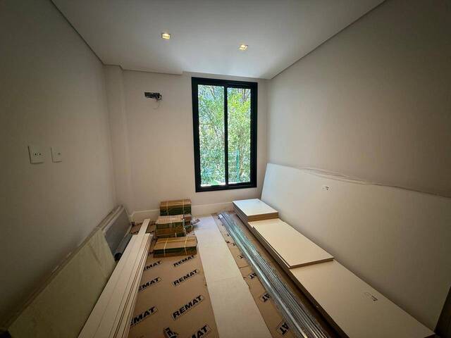 Casa para Venda em Santana de Parnaíba - 4