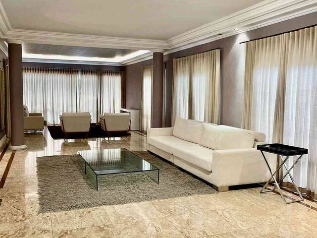 #619 - Casa para Locação em Barueri - SP