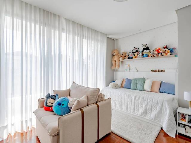 Casa para Venda em Santana de Parnaíba - 5
