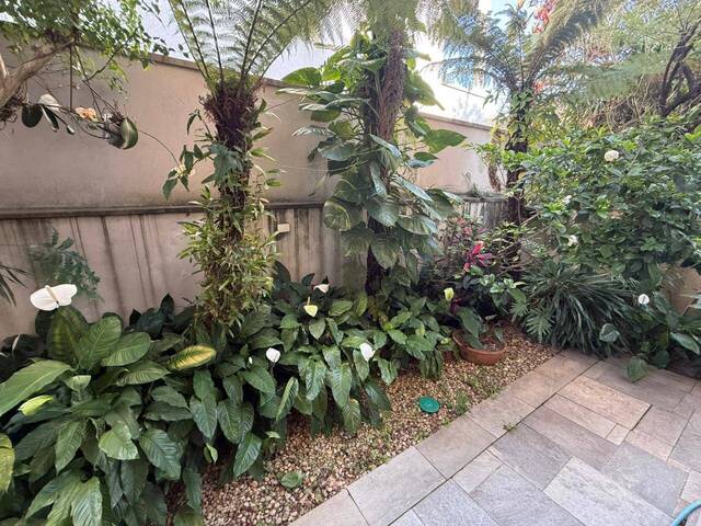 Casa para Venda em Santana de Parnaíba - 5