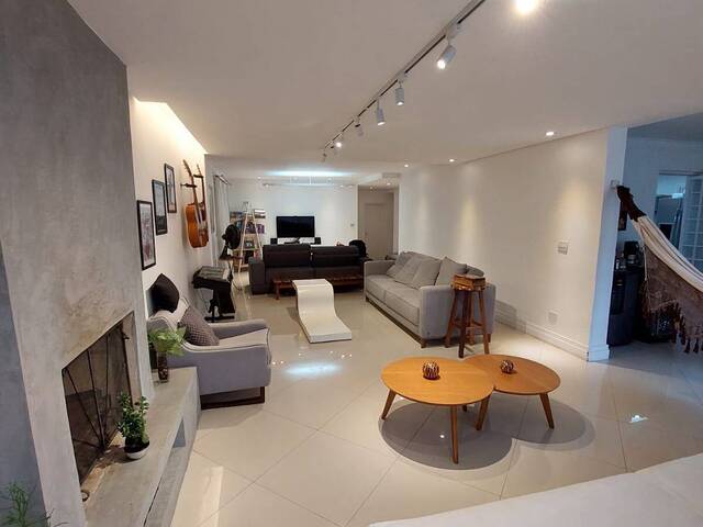 #623 - Casa para Venda em Santana de Parnaíba - SP