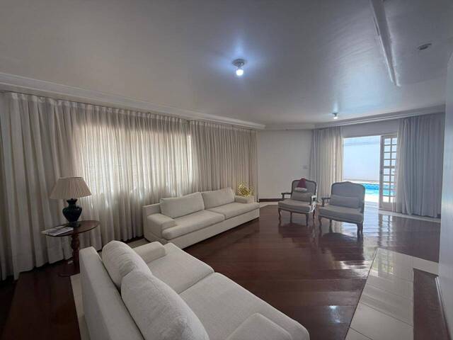 Casa para Venda em Santana de Parnaíba - 4