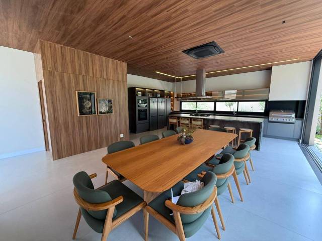 Casa para Venda em Santana de Parnaíba - 5