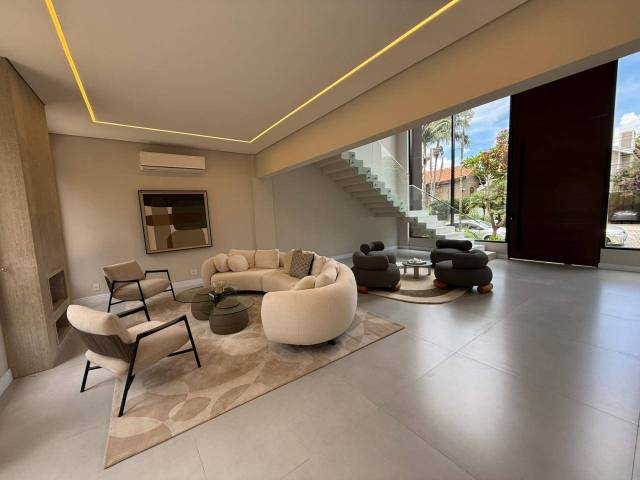 #656 - Casa para Venda em Santana de Parnaíba - SP