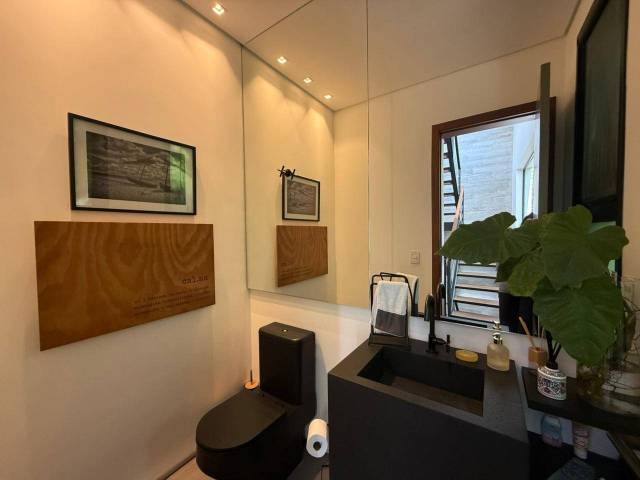 #655 - Casa para Venda em Santana de Parnaíba - SP