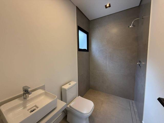 Casa para Venda em Santana de Parnaíba - 4