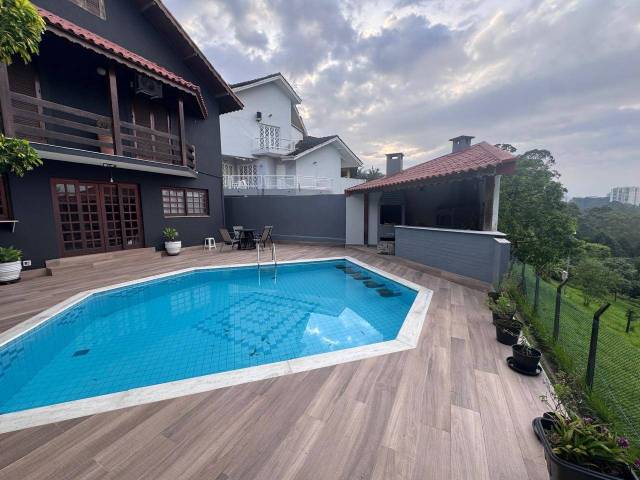 Casa para Venda em Santana de Parnaíba - 4