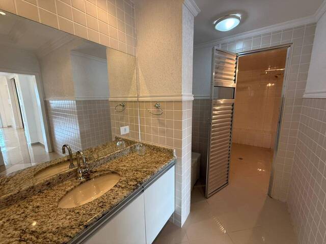 Casa para Venda em Santana de Parnaíba - 4