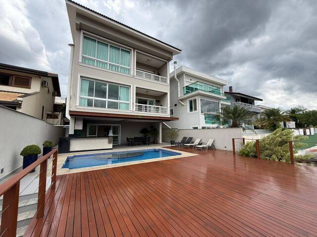 #693 - Casa para Venda em Santana de Parnaíba - SP - 2