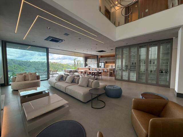 #695 - Casa para Venda em Santana de Parnaíba - SP