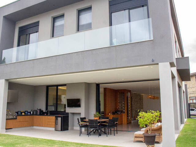 #697 - Casa para Venda em Santana de Parnaíba - SP - 2