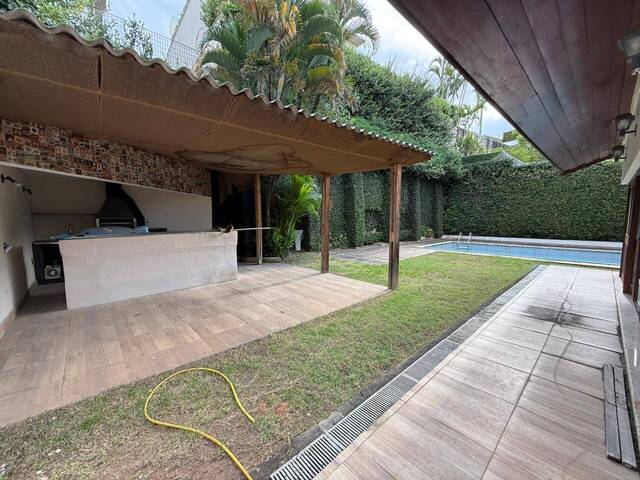 #699 - Casa para Venda em Barueri - SP