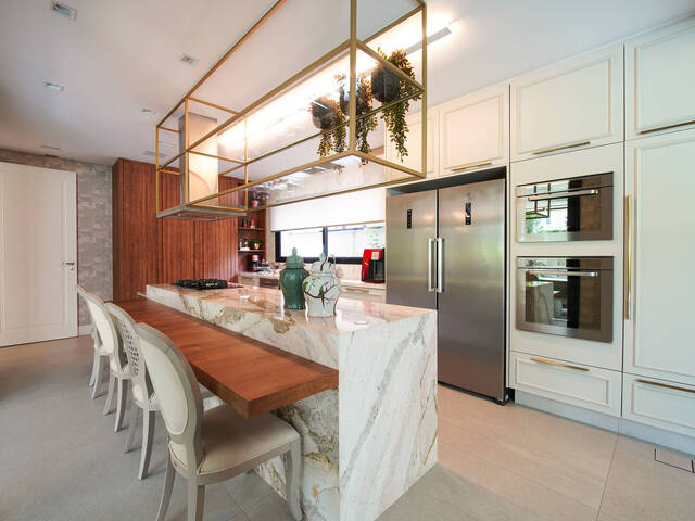 #740 - Casa para Venda em Santana de Parnaíba - SP