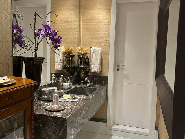 #766 - Apartamento para Venda em Barueri - SP