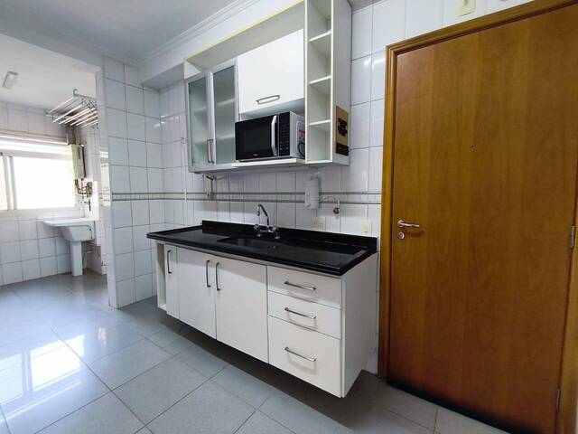Apartamento para Venda em Santana de Parnaíba - 4