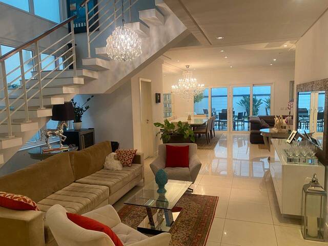 #792 - Casa para Venda em Santana de Parnaíba - SP