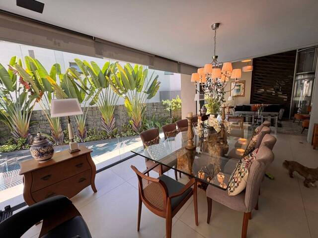 Casa para Venda em Santana de Parnaíba - 5