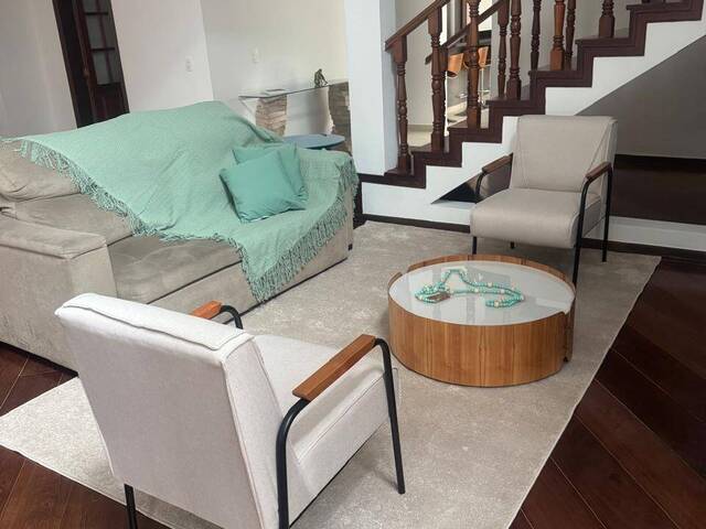 #800 - Casa para Locação em Santana de Parnaíba - SP