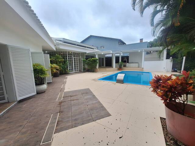 Casa para Locação em Santana de Parnaíba - 2