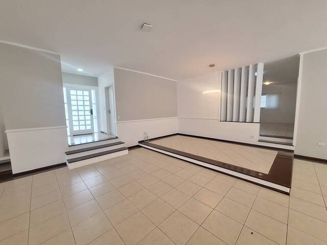 Casa para Locação em Santana de Parnaíba - 4
