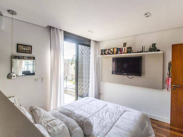 #806 - Casa para Venda em Santana de Parnaíba - SP