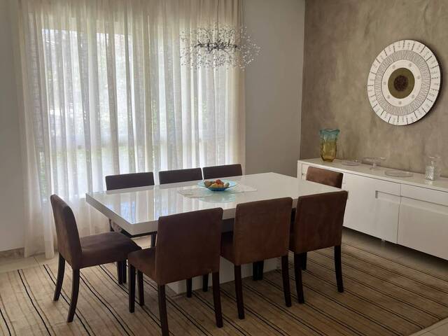 Casa para Venda em Santana de Parnaíba - 3
