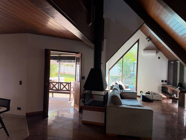 Casa para Venda em Santana de Parnaíba - 5