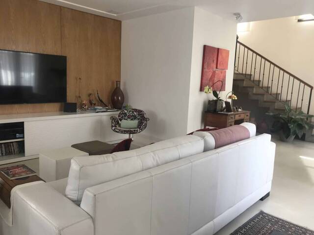 Casa para Venda em Santana de Parnaíba - 3