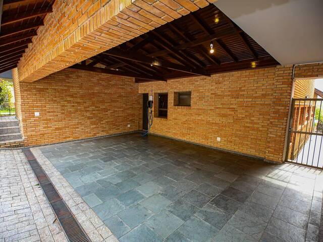 Casa para Venda em Santana de Parnaíba - 3