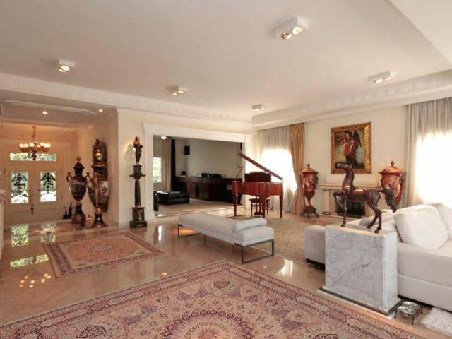 Casa para Venda em Santana de Parnaíba - 5