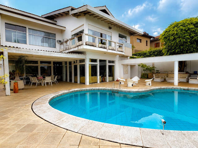 Casa para Venda em Santana de Parnaíba - 1