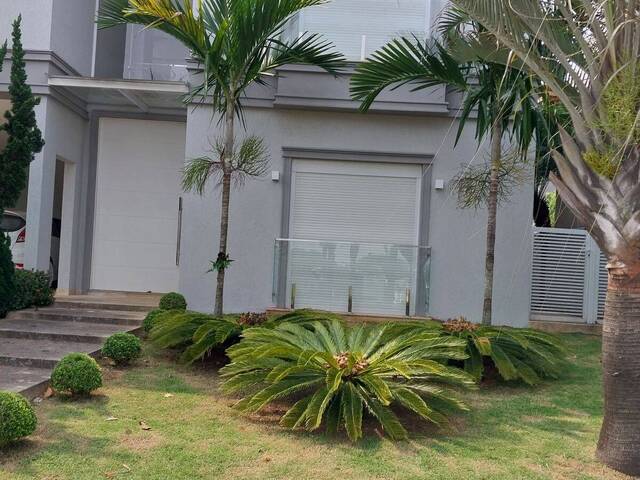 Casa para Venda em Santana de Parnaíba - 2