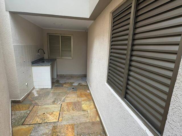 Casa para Venda em Santana de Parnaíba - 2