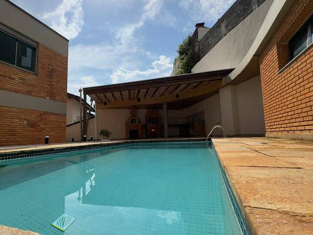 Casa para Venda em Santana de Parnaíba - 5